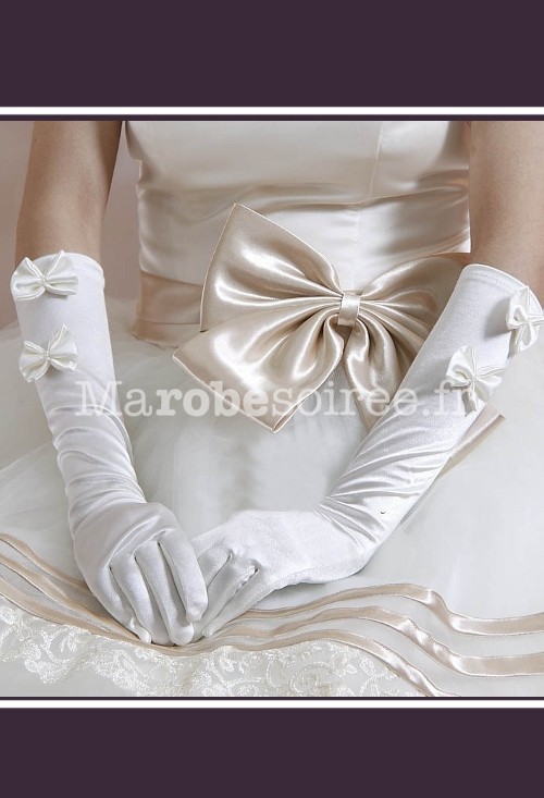 longs gants satin blanc