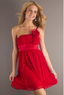 robe de soirée rouge courte en mousseline asymetrique